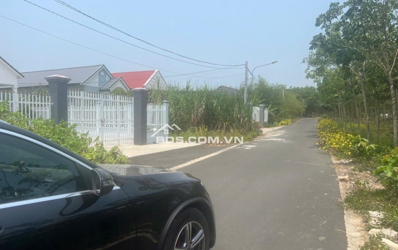 Chính chủ cần bán gấp đất dầu tiếng giá chỉ 350tr 250m2 có thổ cư
